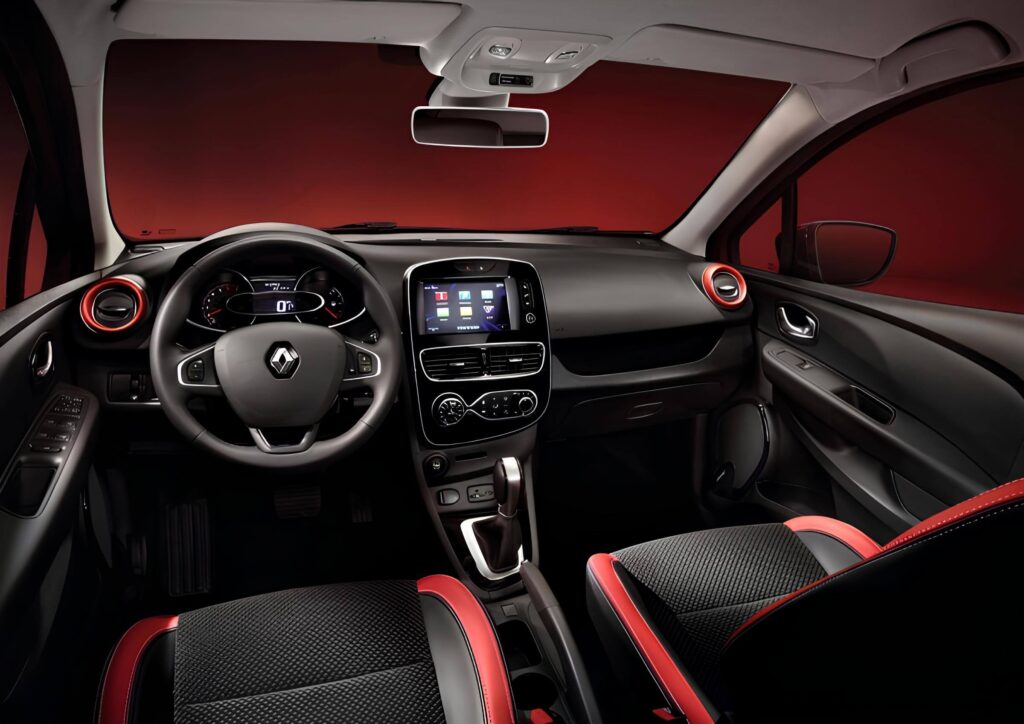 Renault Clio 4 İç Mekân
